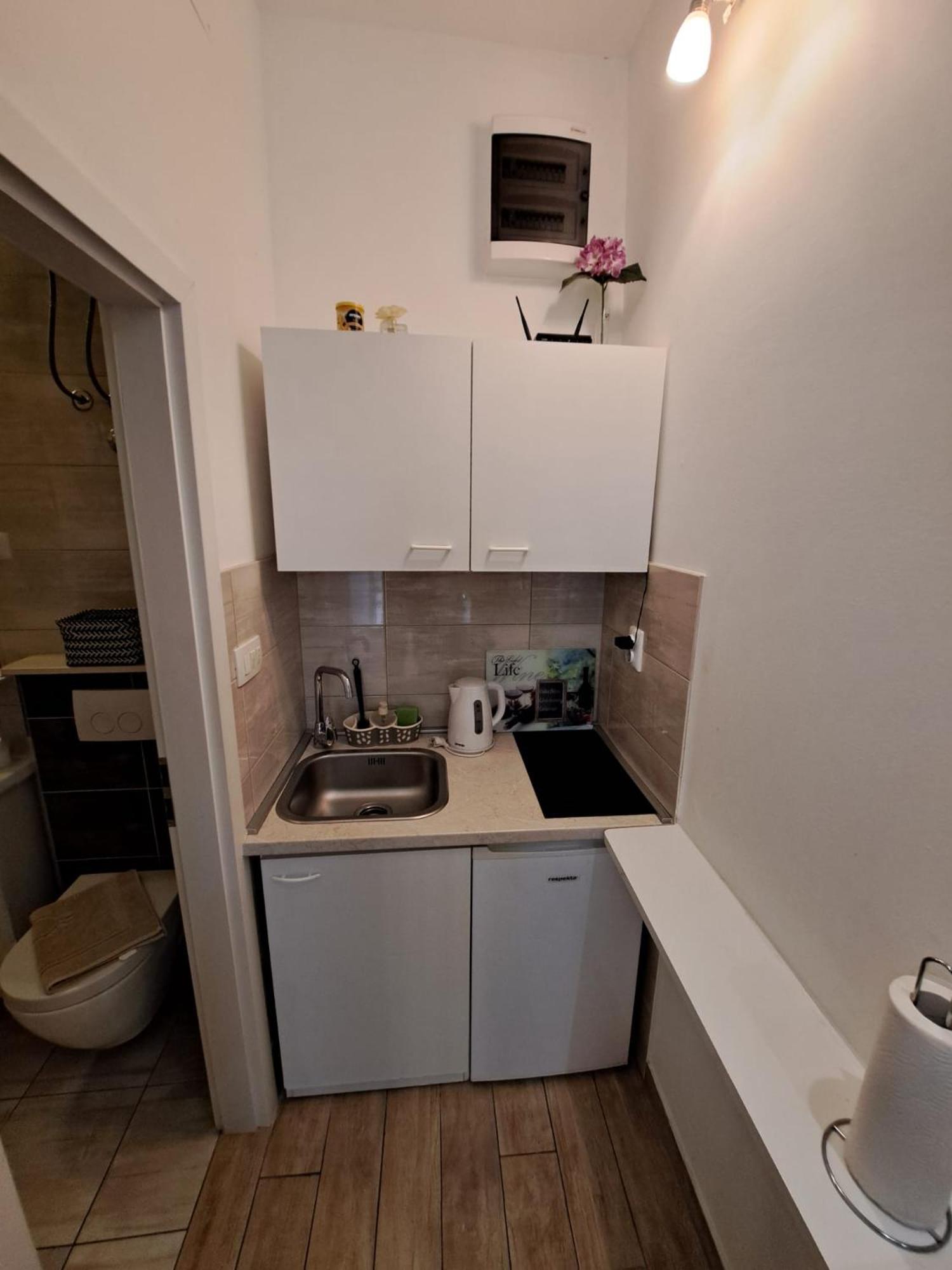 Studio Apartment Legcevic Kastela Bagian luar foto