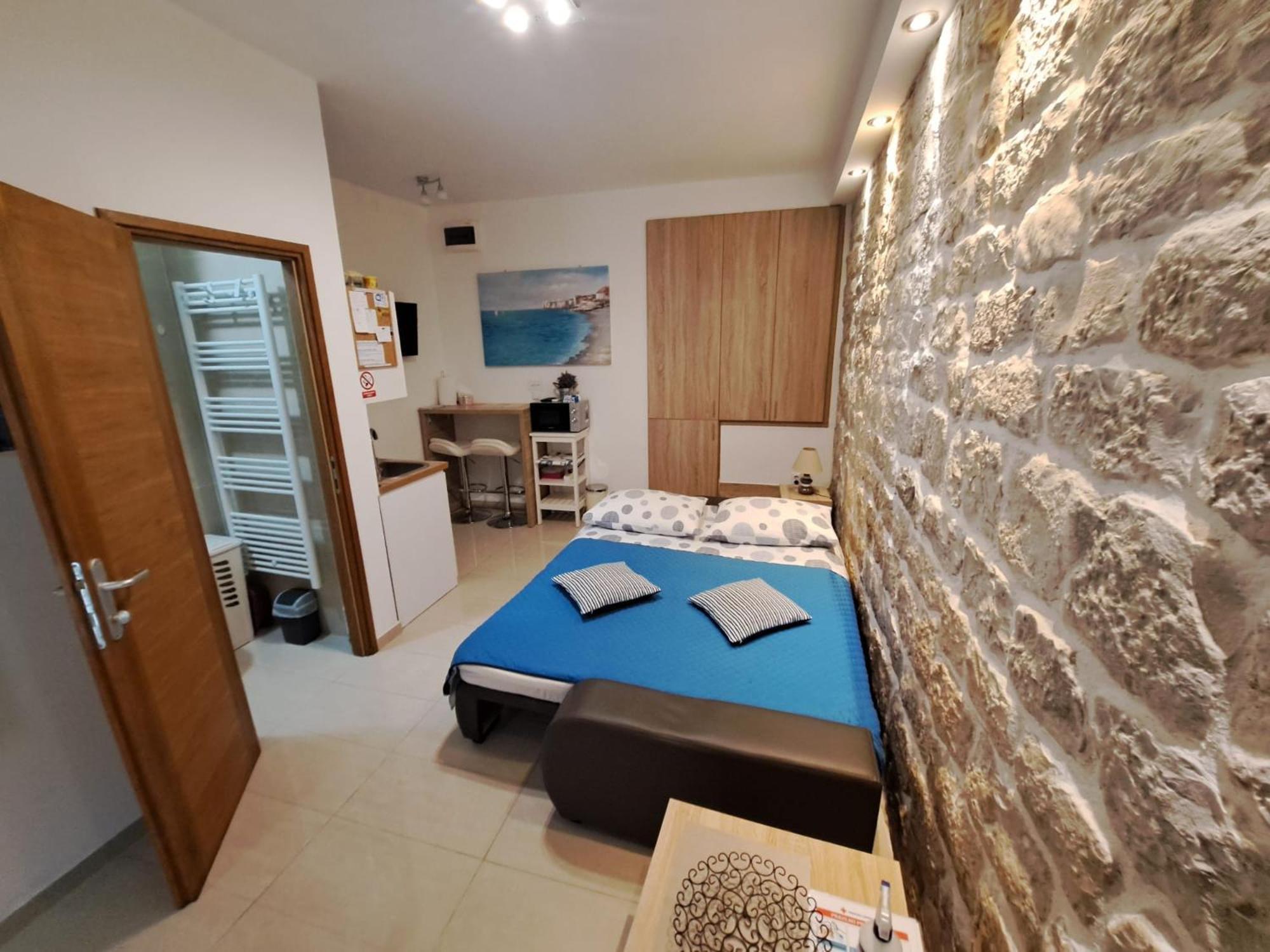 Studio Apartment Legcevic Kastela Bagian luar foto